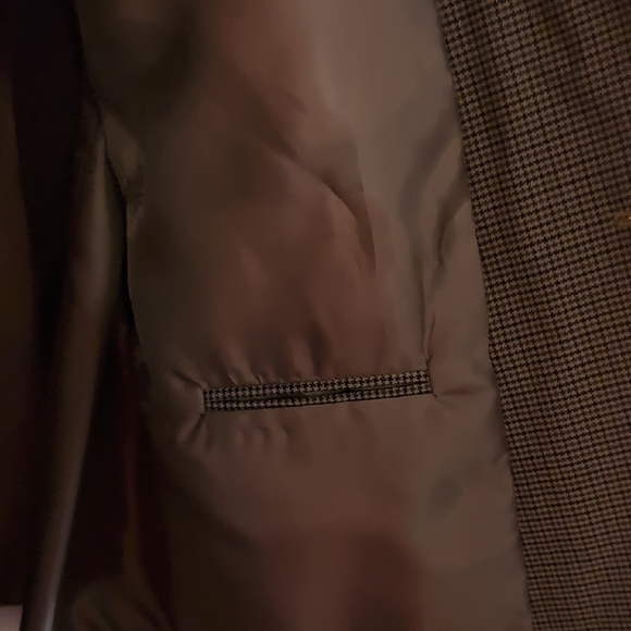 Men's Croft And Barrow Plaid Blazer - Picture 9 of 10